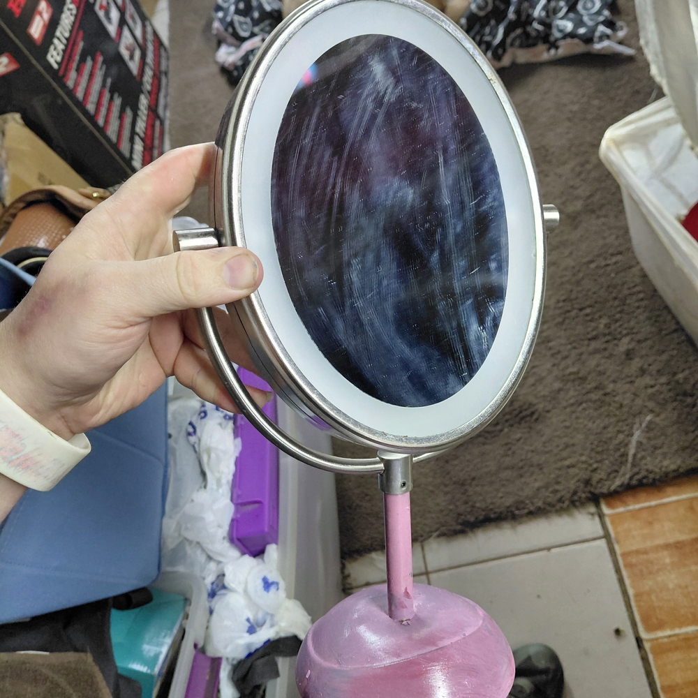 tabletop LED-lighted vanity mirror Conair Pink Base